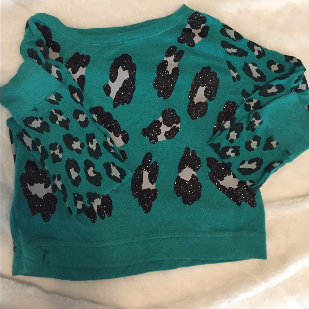 Girls green top